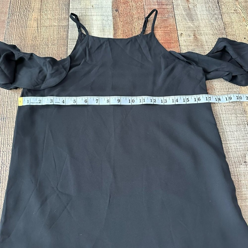 KLD Signature cold shoulder chiffon mini dress in black -S - Picture 2 of 8